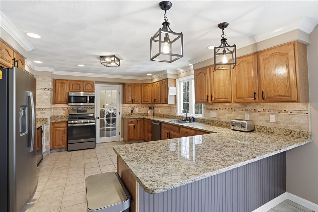 71 Rolling Hill Drive