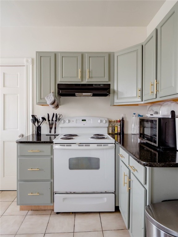 10 Carleton Street 14