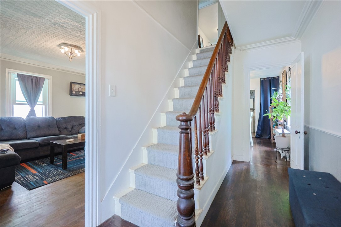 Woonsocket, Rhode Island 02895, United States, 3 Bedrooms Bedrooms, ,1 BathroomBathrooms,Residential,Active,189769