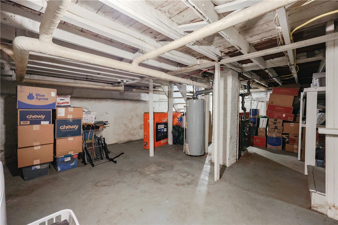 Woonsocket, Rhode Island 02895, United States, 3 Bedrooms Bedrooms, ,1 BathroomBathrooms,Residential,Active,189769