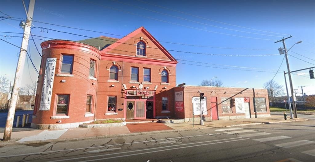 133 Douglas Avenue