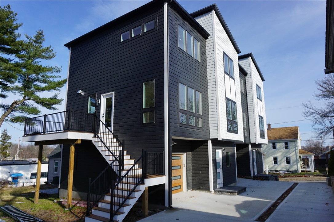 152 Colonial Road 152