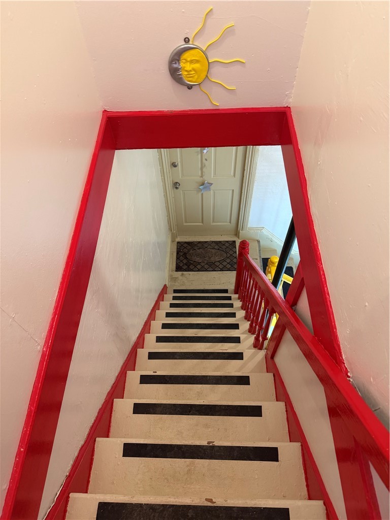 69 Hope St Street 3rd floor