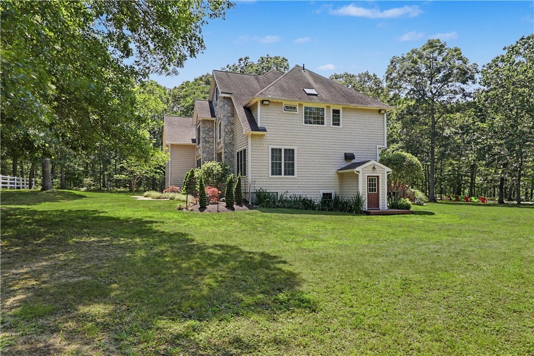 555 Carpenter Lane