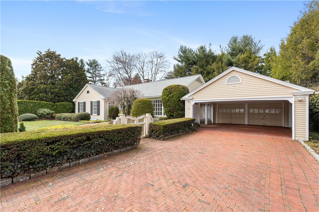 28 South Hill Drive