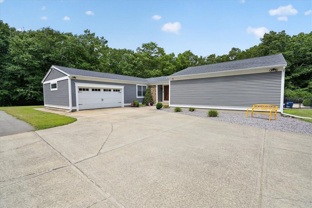 884 Reynolds Road