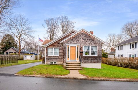 18 Ledyard Street Newport RI 02840