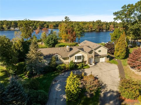 Single Family Residence in Coventry RI 9 Veronica Court.jpg