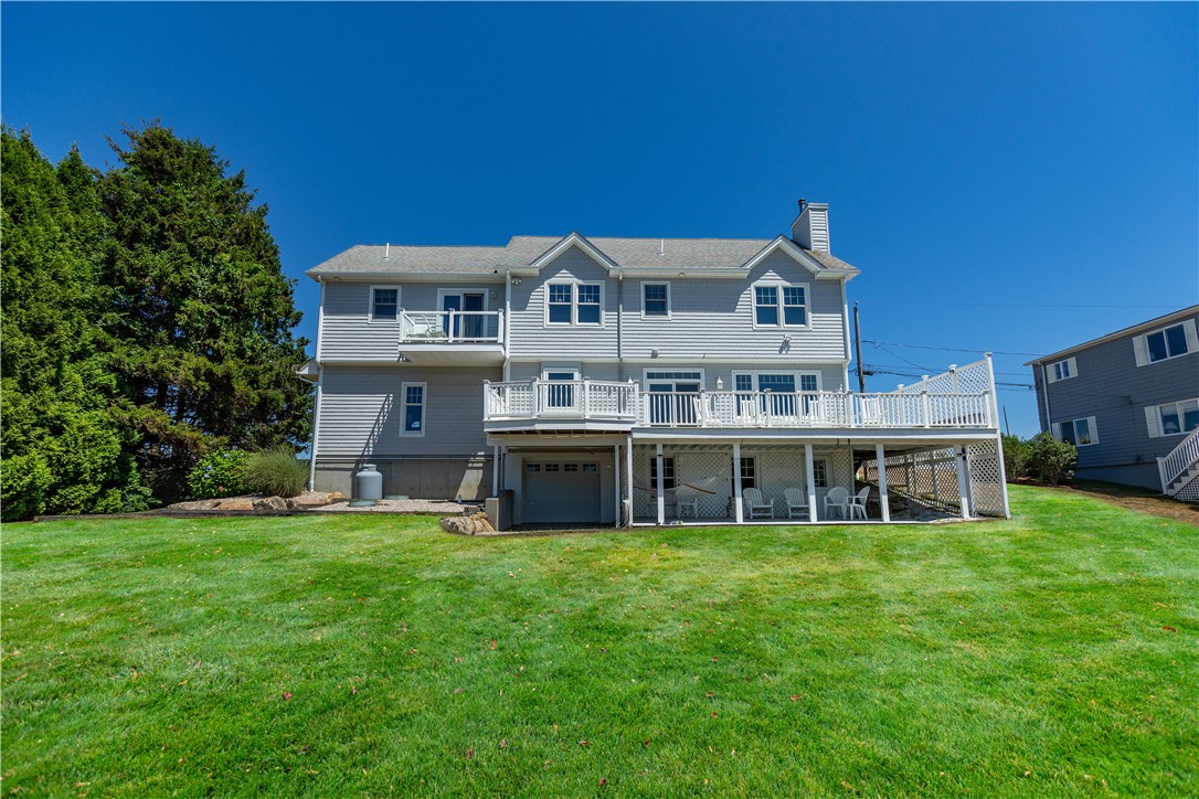 Narragansett, Rhode Island 02882, United States, 3 Bedrooms Bedrooms, ,4 BathroomsBathrooms,Residential,Pending,190202