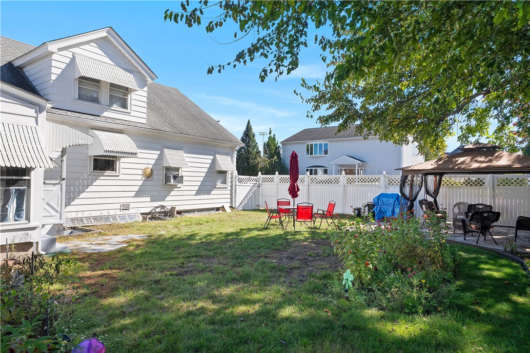 400 Newport Avenue