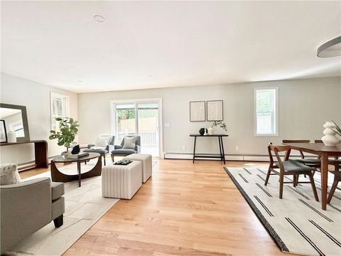 7 Simmons Road Barrington RI 02806
