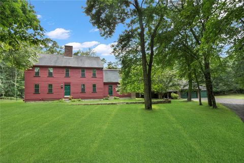 Single Family Residence in South Kingstown RI 161 Coddington Way.jpg