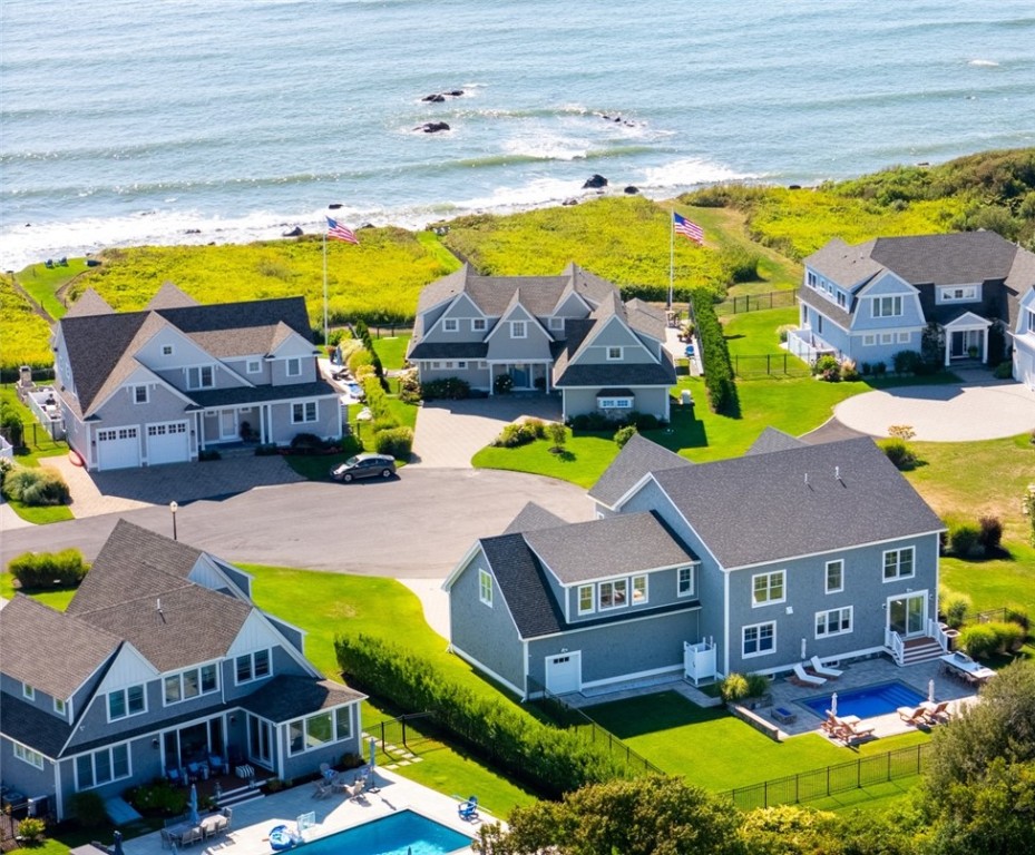1046 Ocean Road