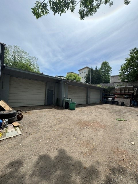 140 Northeast Street