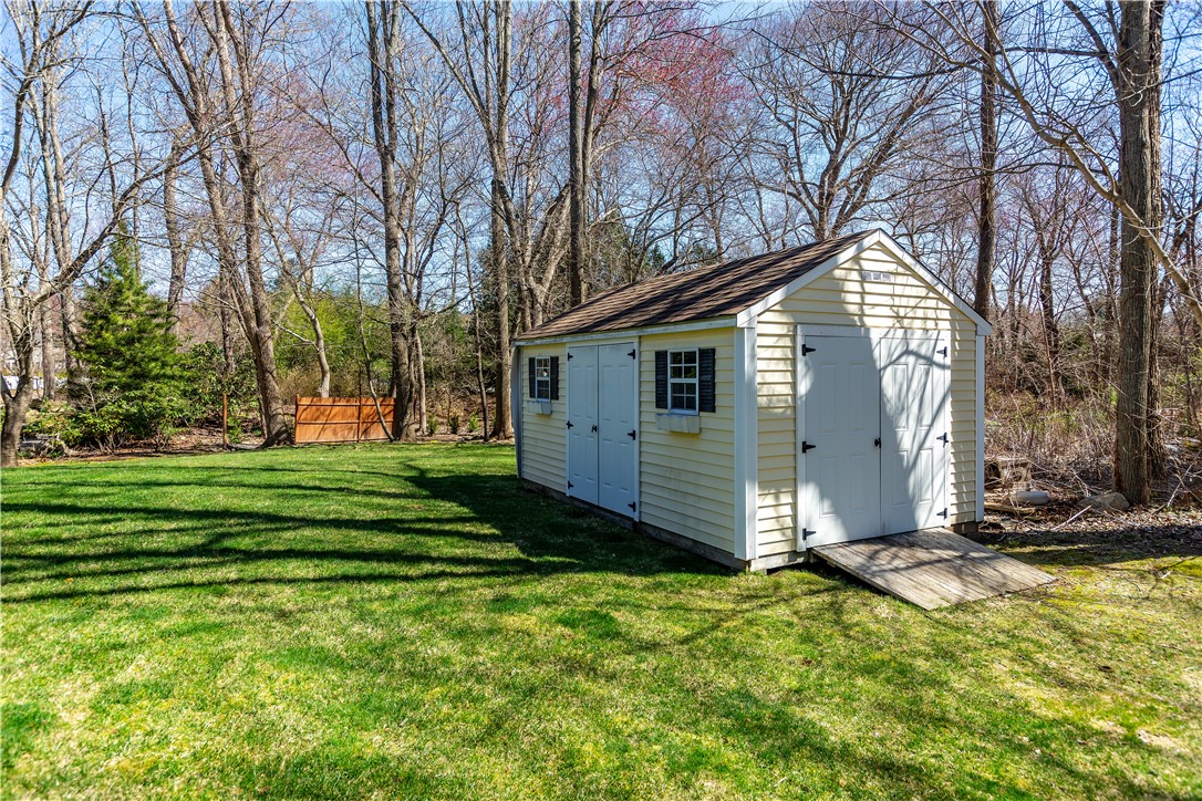 East Greenwich, Rhode Island 02818, United States, 5 Bedrooms Bedrooms, ,4 BathroomsBathrooms,Residential,Active,105029