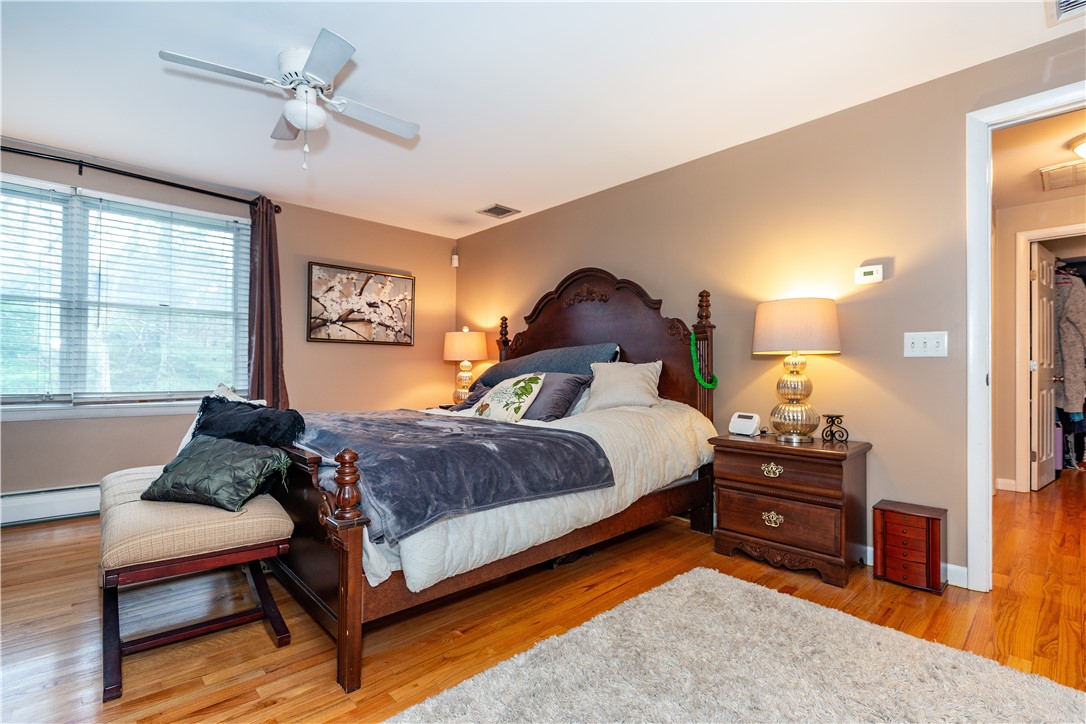 East Greenwich, Rhode Island 02818, United States, 5 Bedrooms Bedrooms, ,4 BathroomsBathrooms,Residential,Active,105029