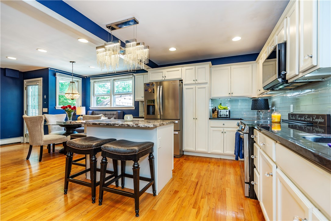 East Greenwich, Rhode Island 02818, United States, 5 Bedrooms Bedrooms, ,4 BathroomsBathrooms,Residential,Active,105029