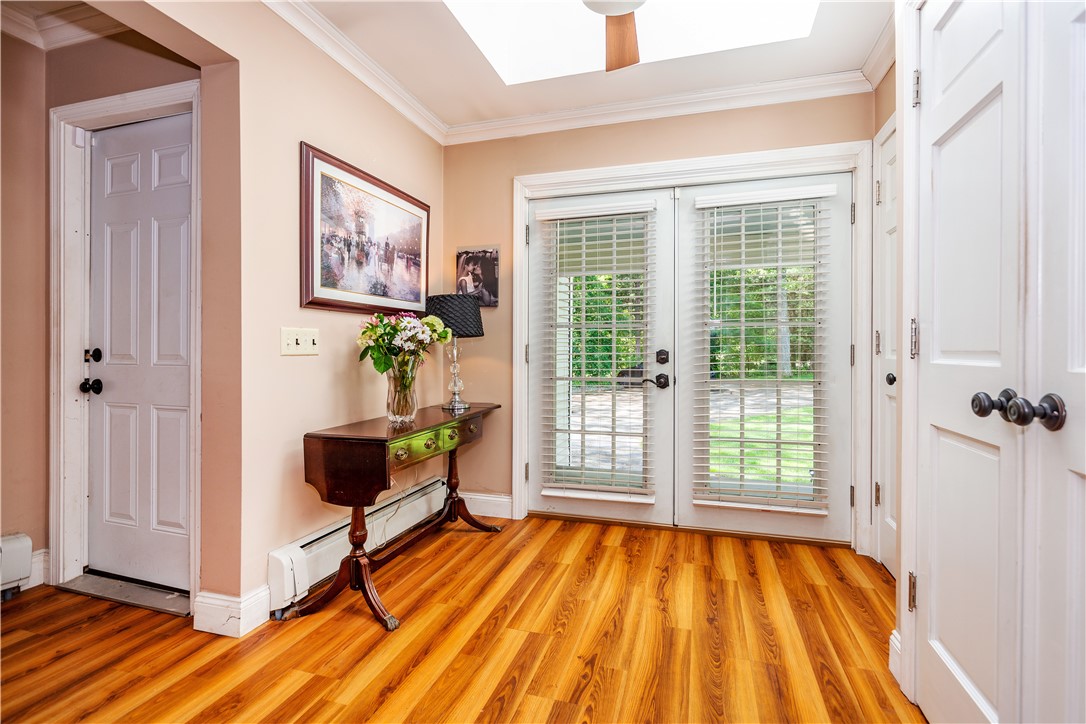 East Greenwich, Rhode Island 02818, United States, 5 Bedrooms Bedrooms, ,4 BathroomsBathrooms,Residential,Active,105029