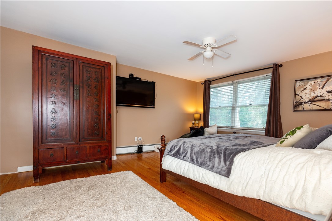 East Greenwich, Rhode Island 02818, United States, 5 Bedrooms Bedrooms, ,4 BathroomsBathrooms,Residential,Active,105029