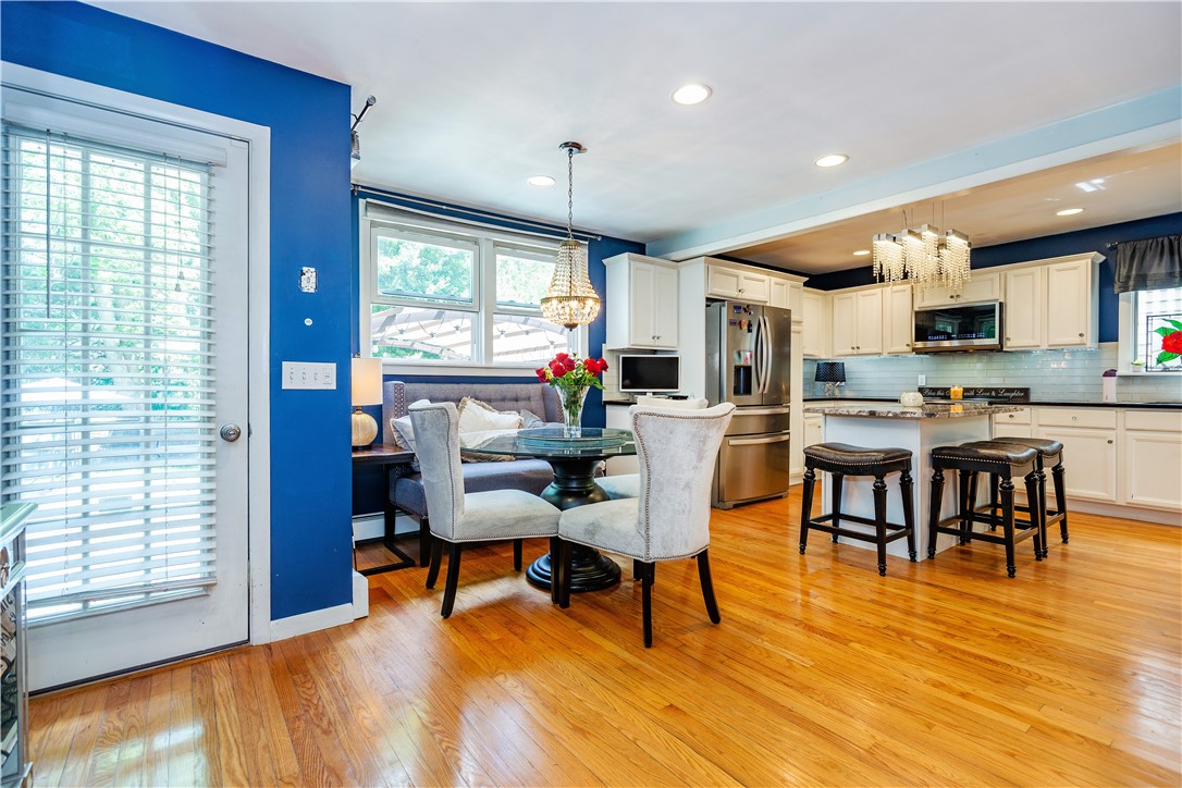 East Greenwich, Rhode Island 02818, United States, 5 Bedrooms Bedrooms, ,4 BathroomsBathrooms,Residential,Active,105029