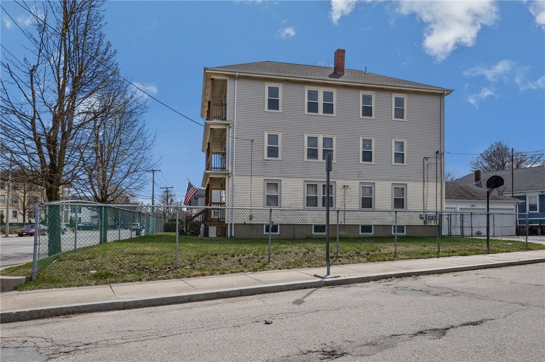 303 Webster Avenue 305