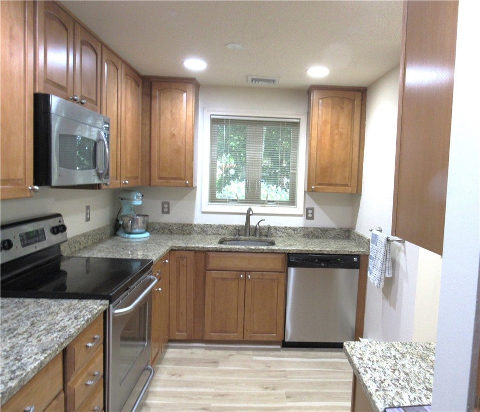 335 South Pier Road #4D