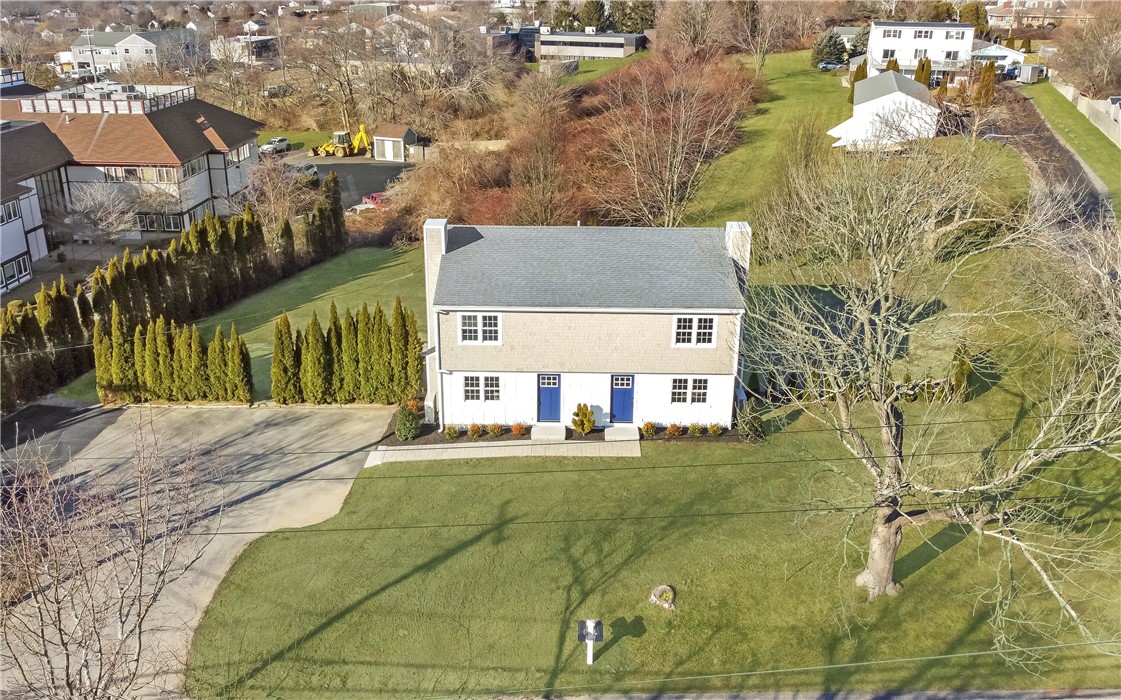 476 Green End Avenue