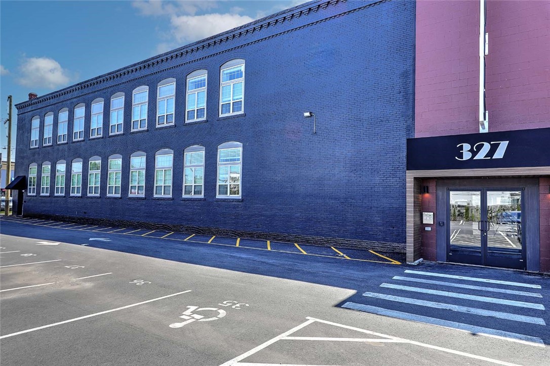 327 Pine Street 1028