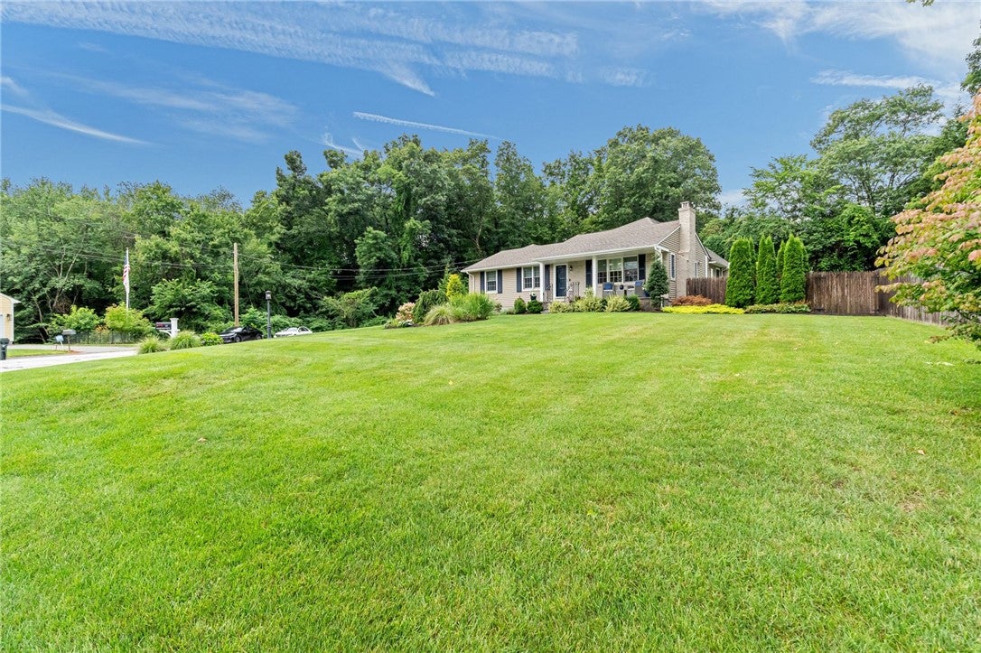 15 Macintosh Drive