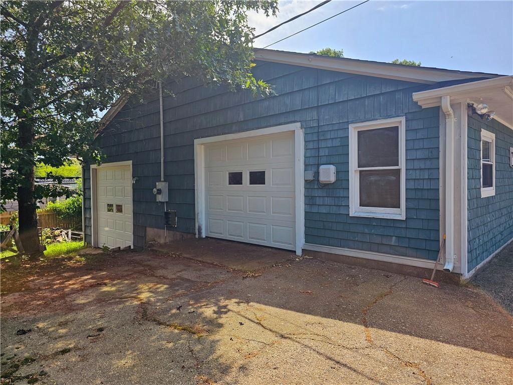 2196 Post Road