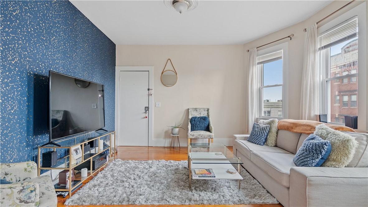260 Atwells Avenue 3