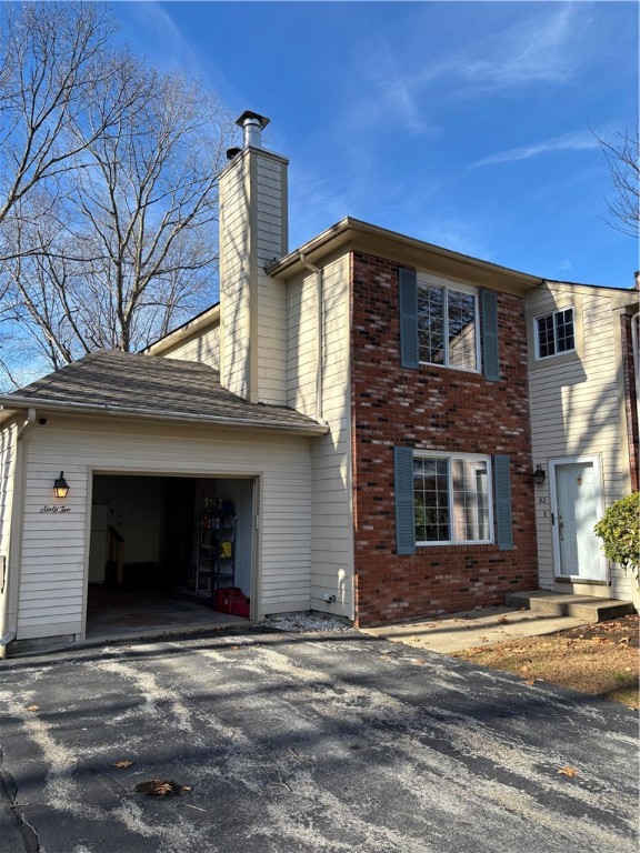 62 Governors Hill 572