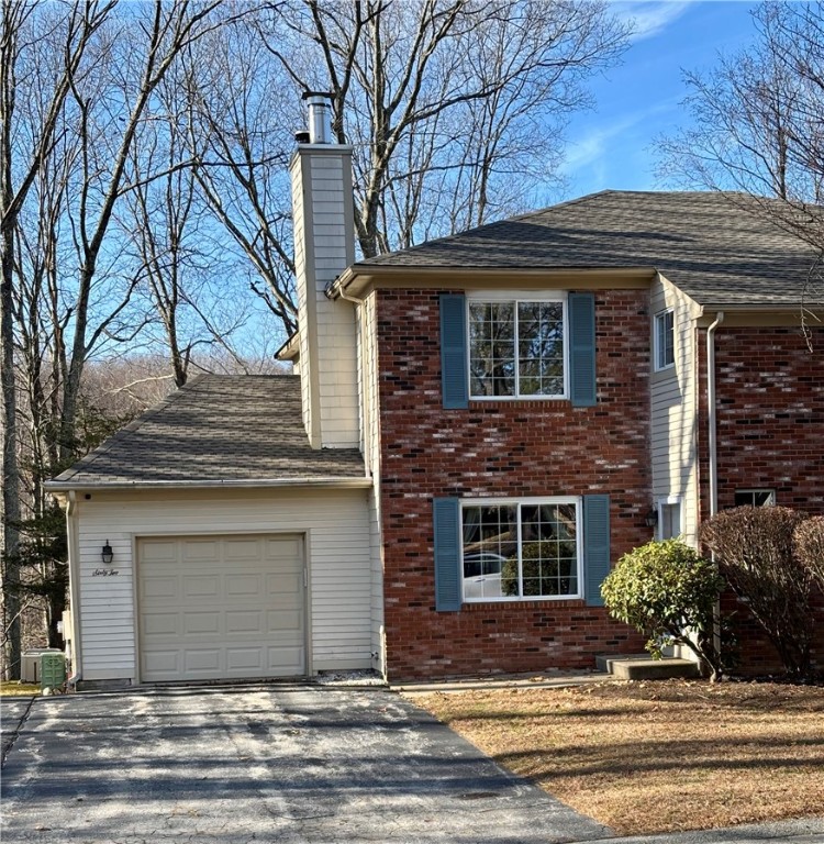 62 Governors Hill 572