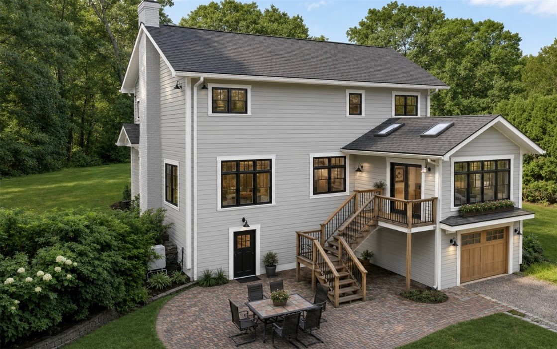 2 Overlook Drive