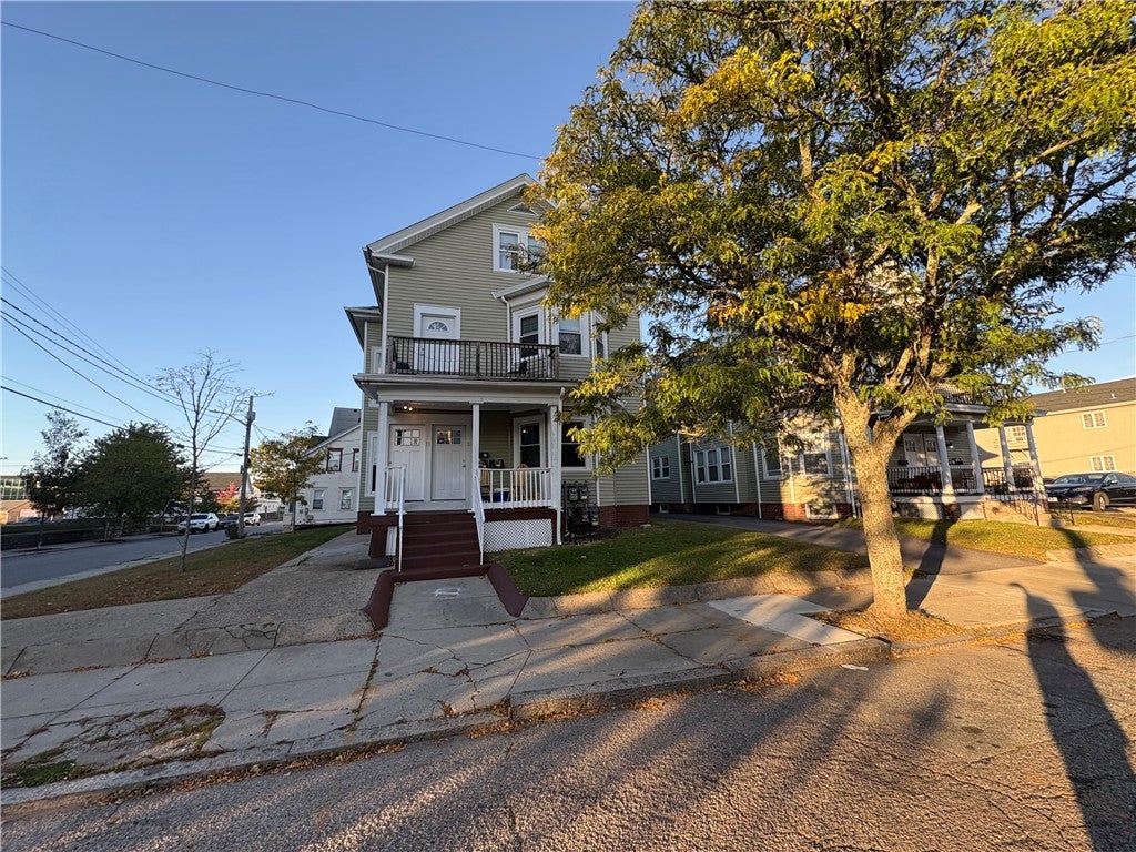 31 Hawthorne Street 33