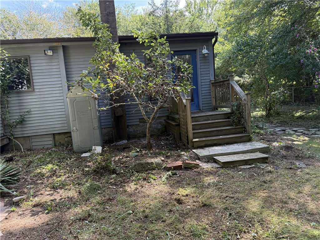 161 E Beach Road