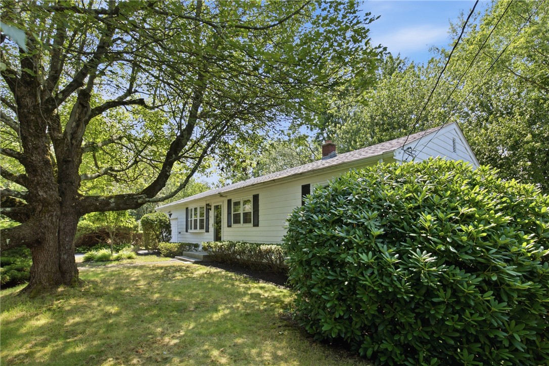 251 Madeleine Avenue