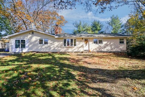 50 Circledale Drive Cumberland RI 02864
