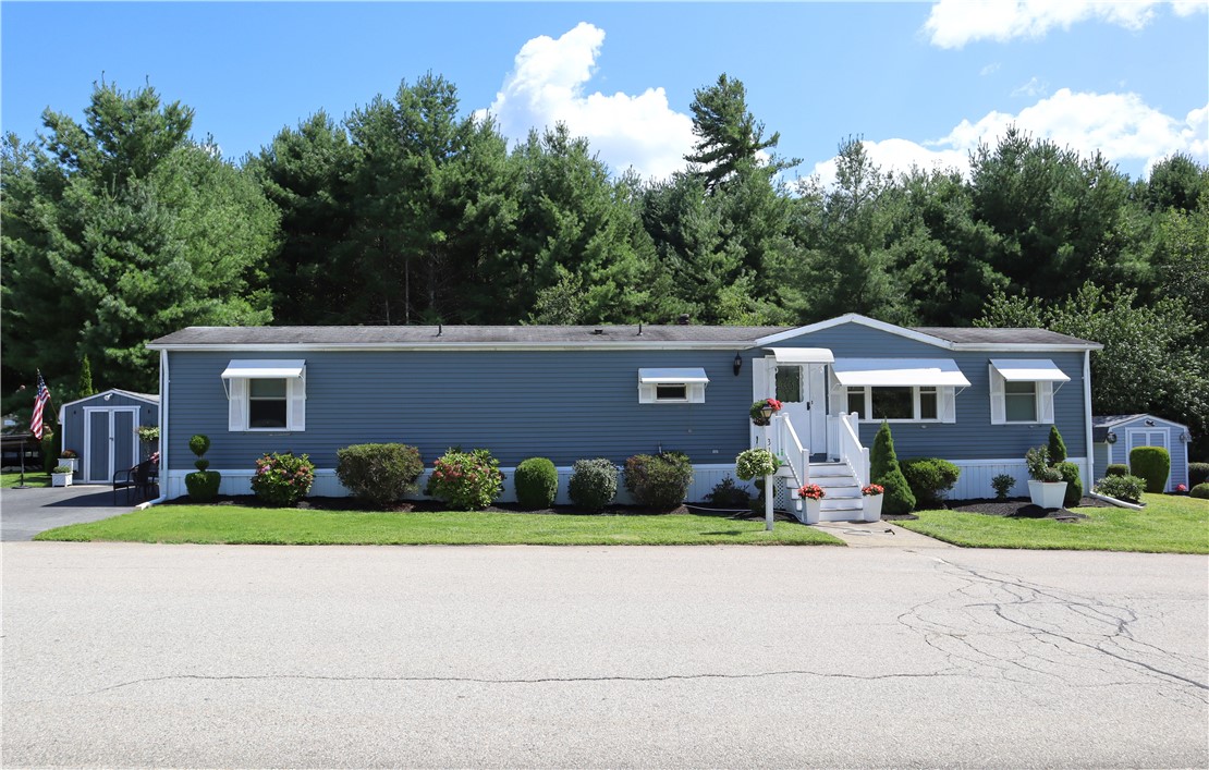 View Coventry, RI 02816 mobile home