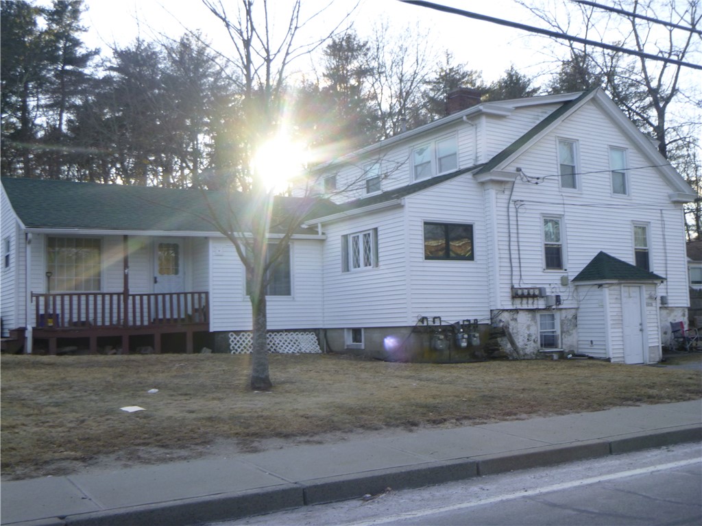 682 Putnam Pike