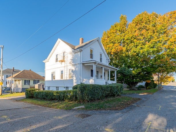 277 Mauran Avenue