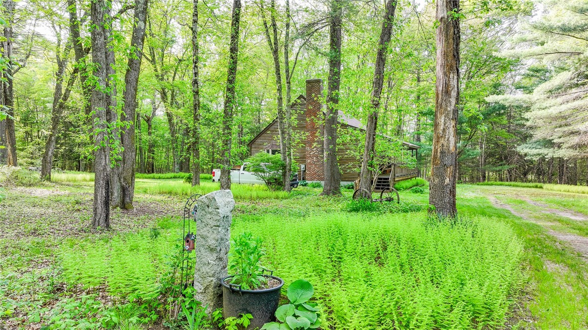 212 ABSALONA HILL Road
