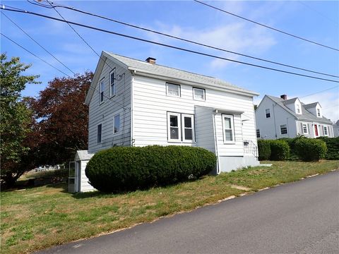 238 Judson Street Tiverton RI 02878