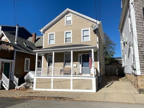 14 Lee Avenue Newport RI 02840
