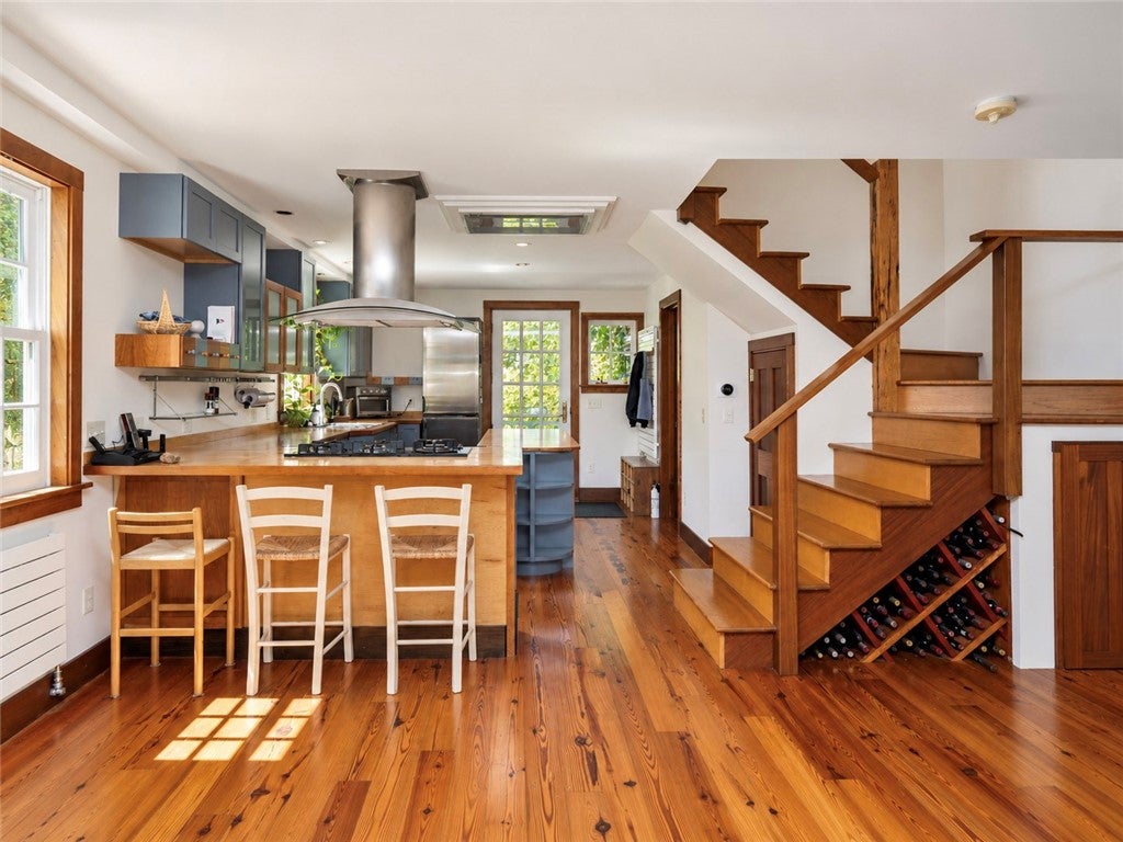 210 Ferry Road