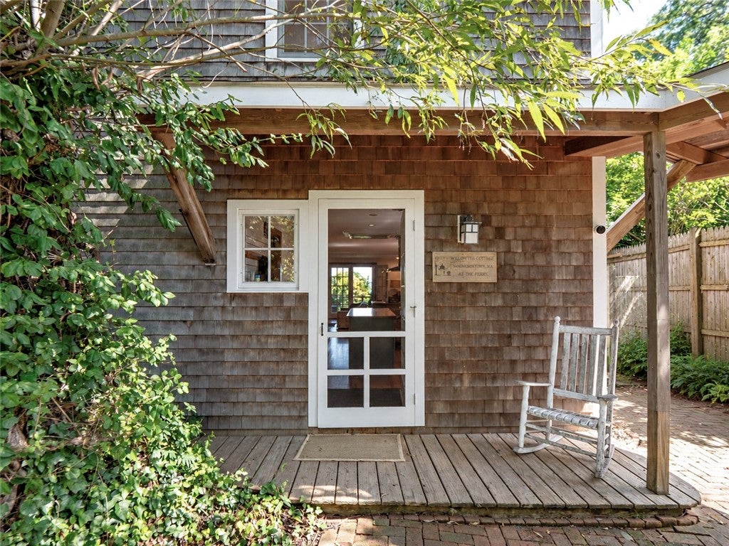 210 Ferry Road