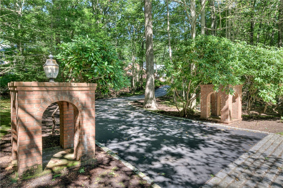 137 Signal Ridge Way
