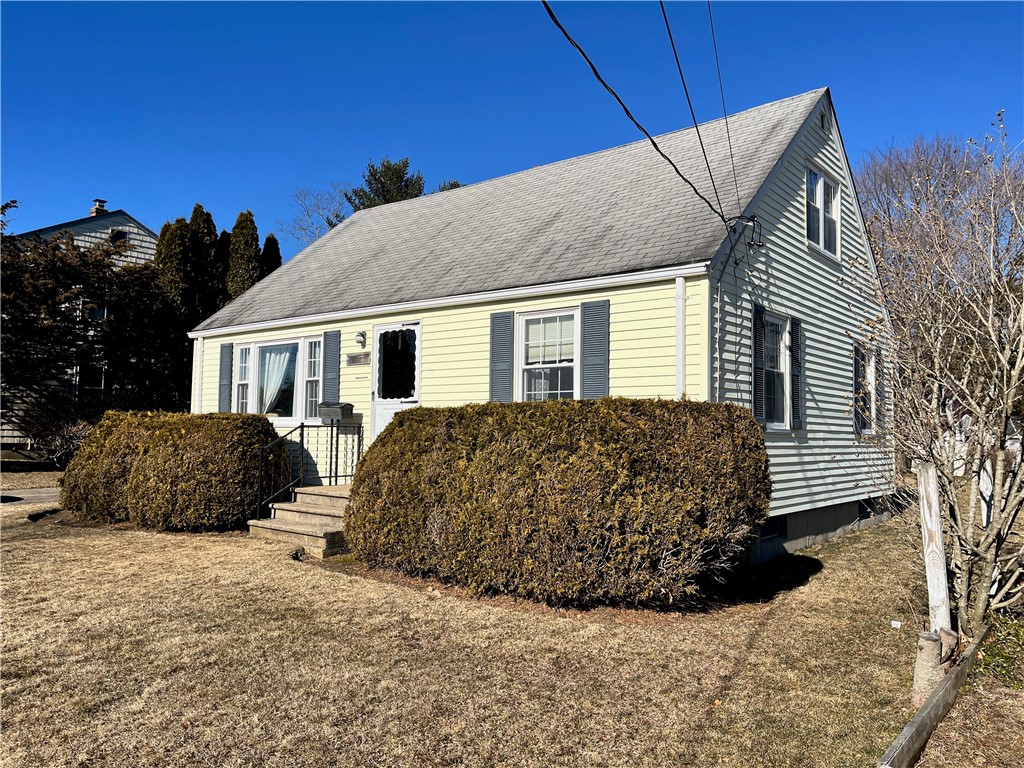 Warwick, Rhode Island 02818, United States, 3 Bedrooms Bedrooms, ,1 BathroomBathrooms,Residential,Active,82962