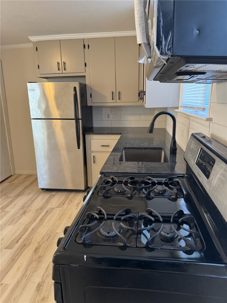 33 Saint Elizabeth Street 2