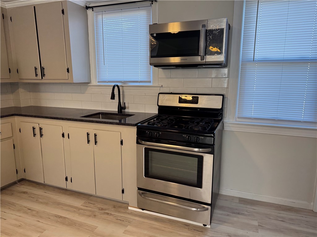 33 Saint Elizabeth Street 2